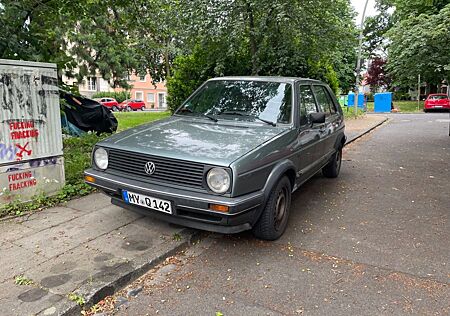 VW Golf Volkswagen 2
