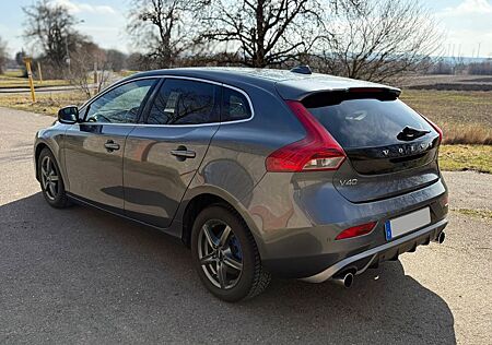 Volvo V40 D2 R-Design