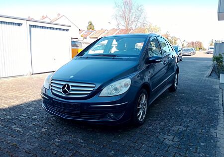 Mercedes-Benz B 200 -Automatik - Scheckheftgepflegt -TÜV