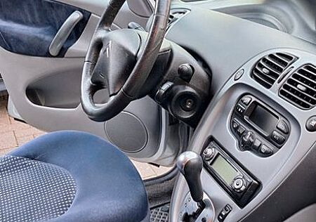 Citroën Xsara Picasso 2.0 16V Exclusive Autom. Exclusive