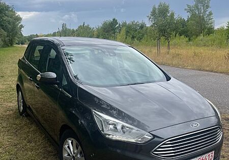 Ford Grand C-Max 1,5TDCi 88kW PowerShift Titanium