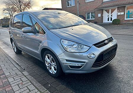 Ford S-Max Titanium