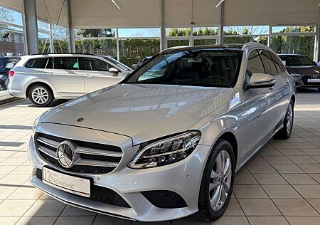 Mercedes-Benz C 220 T d Avantgarde/Pano/R-Cam/CarPlay