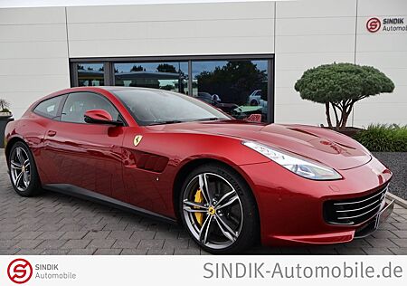 Ferrari GTC4Lusso V12 Panorama-Lifting-Beif.Display