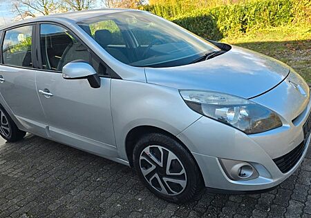 Renault Grand Scenic Expression dCi 130