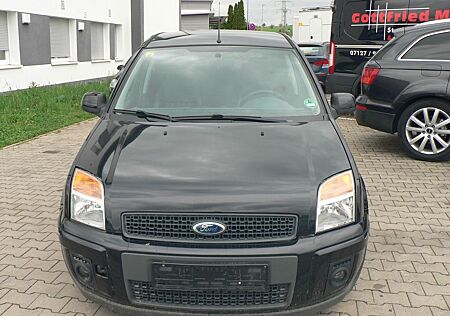 Ford Fusion Black Magic