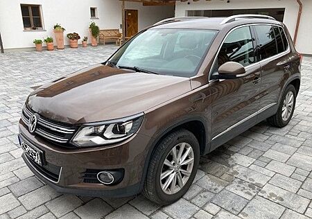 VW Tiguan Volkswagen 2.0 TDI 4MOT BlueMot Tech Sport & Sty...