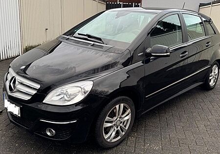 Mercedes-Benz B 160 Klima, Sitzheizung, Schaltgetriebe