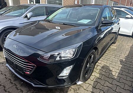 Ford Focus Lim. Titanium LED NAV PDC - 3009