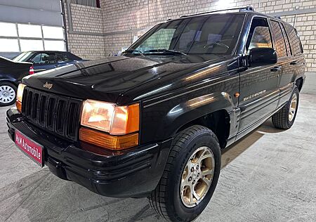 Jeep Grand Cherokee 5.2 Ltd 4x4 Klima AHK Tüv neu!