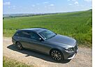 Mercedes-Benz E 250 T Autom. - unfallfrei/Night Paket /Comand