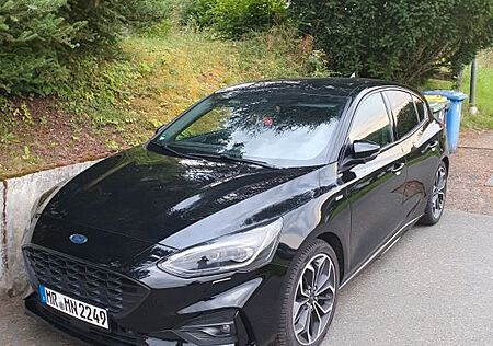 Ford Focus 1,5 EcoBoost 150PS ST-Line TÜV & Serv. NEU