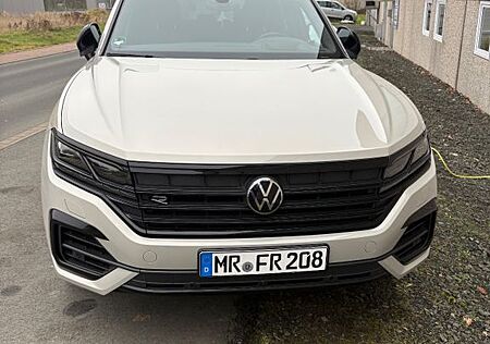 VW Touareg Volkswagen 3.0 V6 eHybrid 4MOTION Tiptronic R RLine