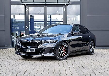 BMW i5 xDrive40 M Sport Pro 20"LM AHK Glasdach Bower