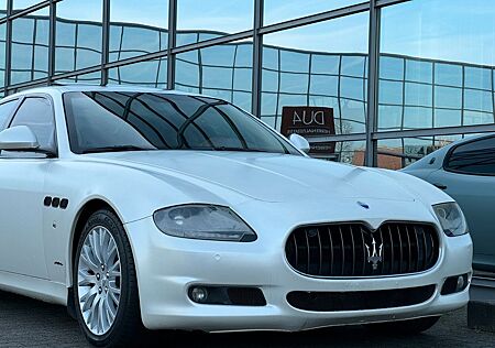 Maserati Quattroporte v8 4.2 SB-Dach PDC Xenon Bose