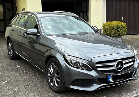 Mercedes-Benz C 200 4MATIC T Autom. -