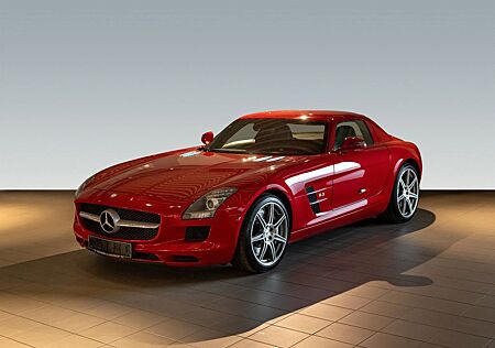 Mercedes-Benz SLS AMG 6.2 V8 AMG LE MANS ROT - Deutsches Fzg!