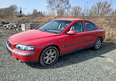 Volvo S60 S 60 2.4 D Limo, 3.Hand, TÜV 11 / 202