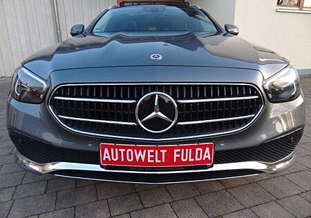 Mercedes-Benz E 400 4M*Avantgarde*AHK*AIRM*PANO*HUD*SOUND*TOP