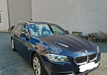 BMW 530d xDrive Touring A -