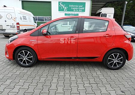 Toyota Yaris Hybrid Team D