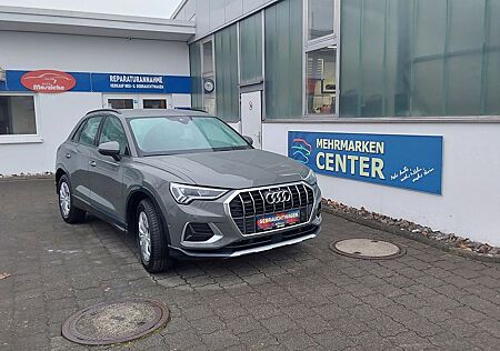 Audi Q3 40 TDI quattro advanced AHK , Navi, Leder