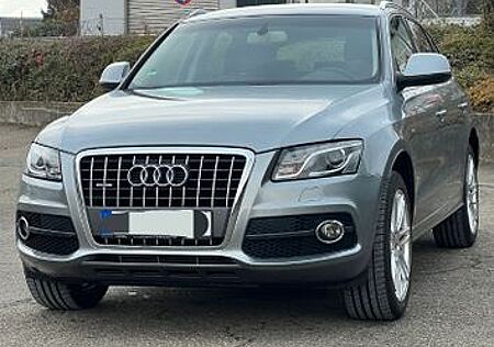 Audi Q5 2.0 TFSI S tronic quattro -