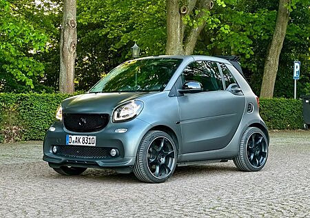 Smart ForTwo cabrio BRABUS St. - Navi JBL Leder Kamera