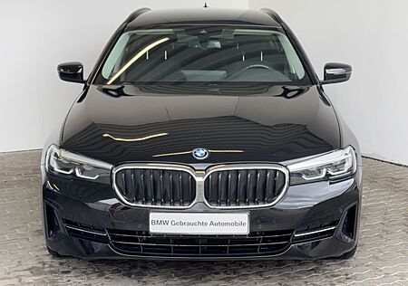 BMW 530e Tour. LiveCock.AHK.Keyl.ParkAss.SHZ.DAB.Tel