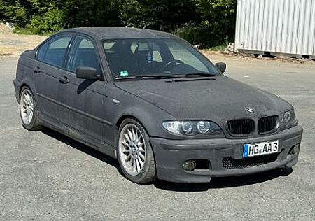 BMW 320i -