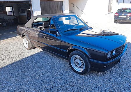 BMW 325 E30 Cabrio Vorfacelift Schadowline