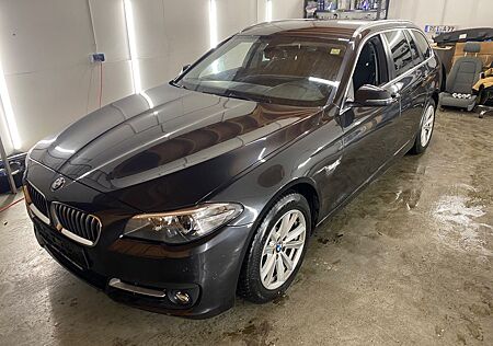 BMW 530d xDrive Touring,AHK,Navi,TÜV NEU