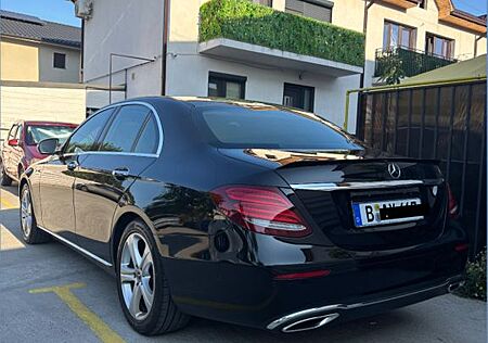 Mercedes-Benz E 220 d 4MATIC Autom. -