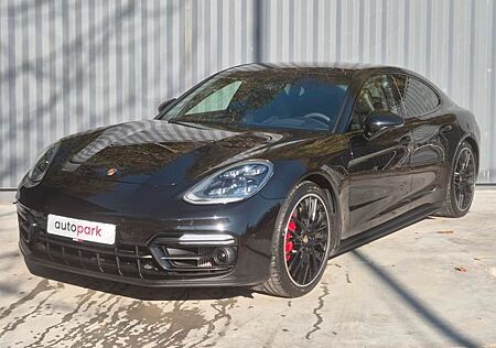 Porsche Panamera GTS