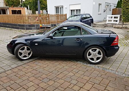Mercedes-Benz SLK 230 SLK R230 K / AMG/ Cabrio / Top Zustand