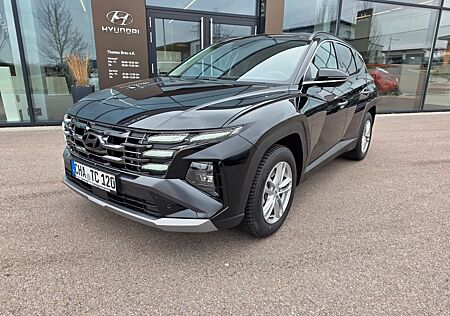 Hyundai Tucson Trend CRDi 4WD Automatik NAVI SHZ