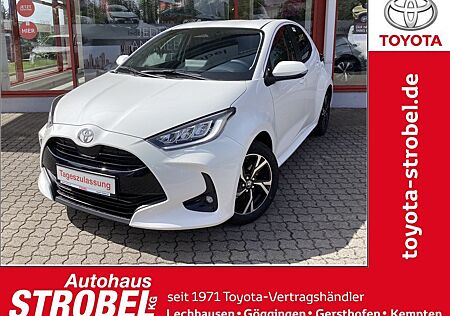 Toyota Yaris Hybrid 116 1.5 VVT-i Team Deutschland