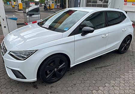 Seat Ibiza 1.0 TSI 85kW Black Edition DSG Black E...