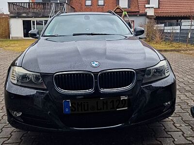 BMW 318i Touring -