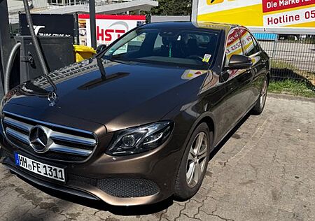 Mercedes-Benz 220 E220d