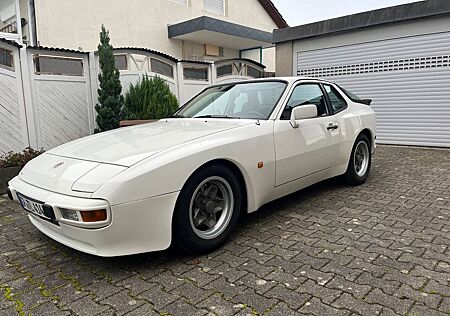 Porsche 944 Coupe
