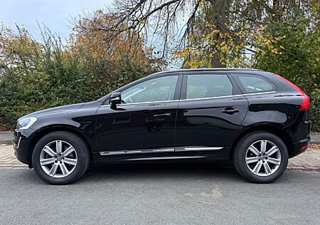Volvo XC 60 XC60 D4 1.Hd 72tkm Scheckheft Geartronic Momentu