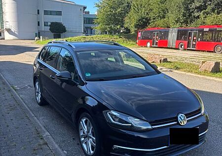 VW Golf Volkswagen 1.5 TSI, 8-fach bereift