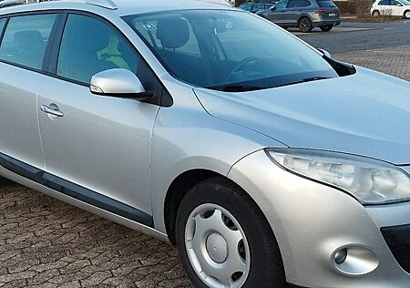 Renault Megane Grandtour TÜV Neu
