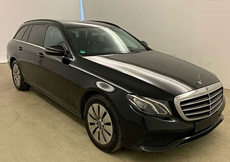 Mercedes-Benz E 200 T 9G-Tronic Navi LED RFK 8-fach