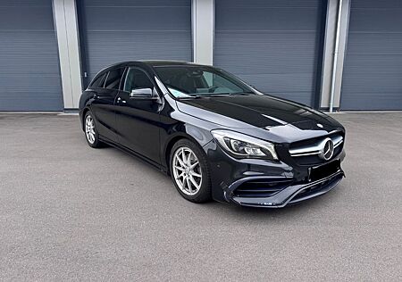 Mercedes-Benz CLA 250 4MATIC DCT -