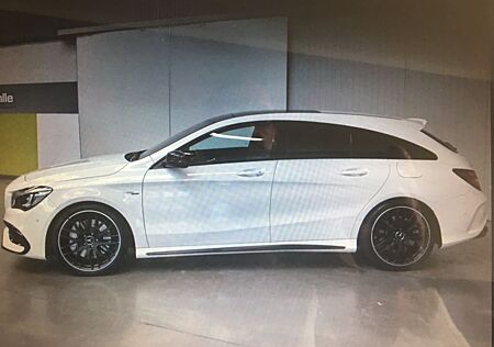 Mercedes-Benz CLA 45 AMG Shooting Brake Mercedes-AMG CLA 4...