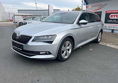 Skoda Superb Combi Style 4x4