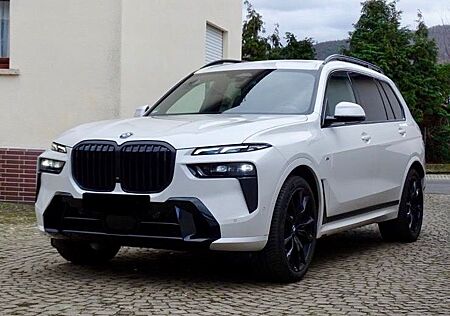 BMW X7 xDrive40d LUFT Skylounge Panorama 7 Sitzer