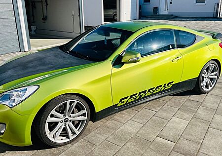 Hyundai Genesis 3.8 V6 Automatik -